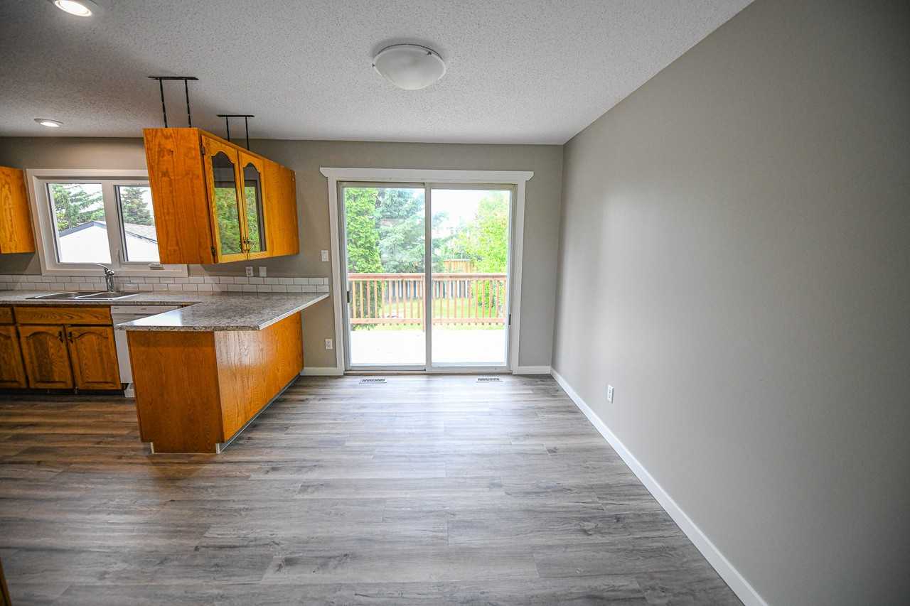 7638 97a St - Photo 6 of 31