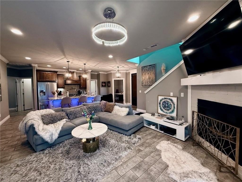 525 N Salem Rd - Photo 3 of 11