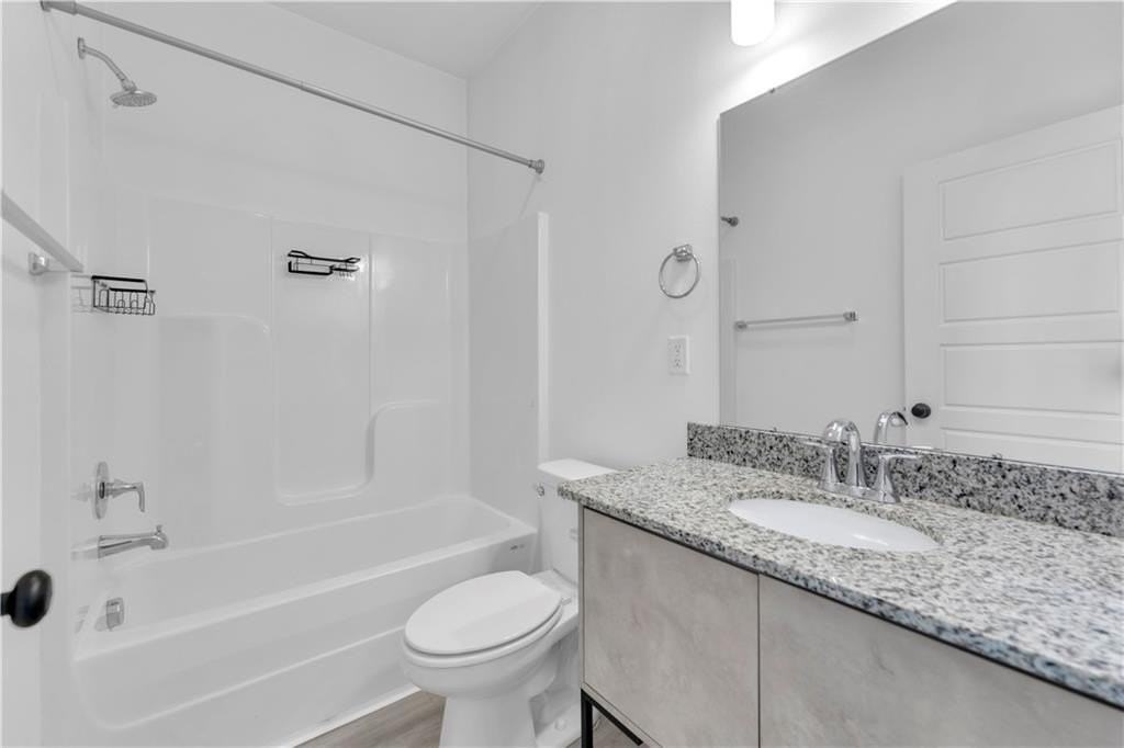 960 Illinois Ave - Photo 5 of 15