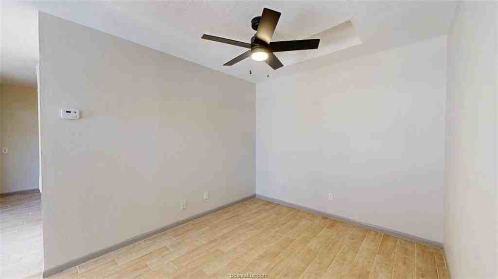 725 Peppertree Dr #26 - Photo 2 of 15