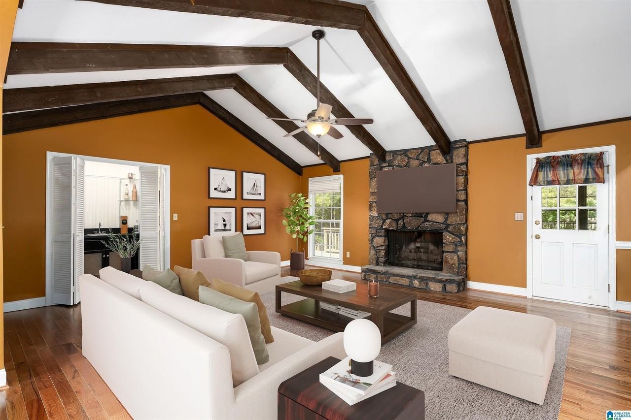 2001 Shadowood Court - Photo 4 of 25