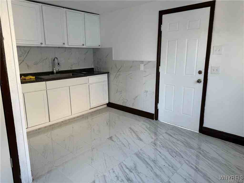 104 Balbach Dr - Photo 5 of 15