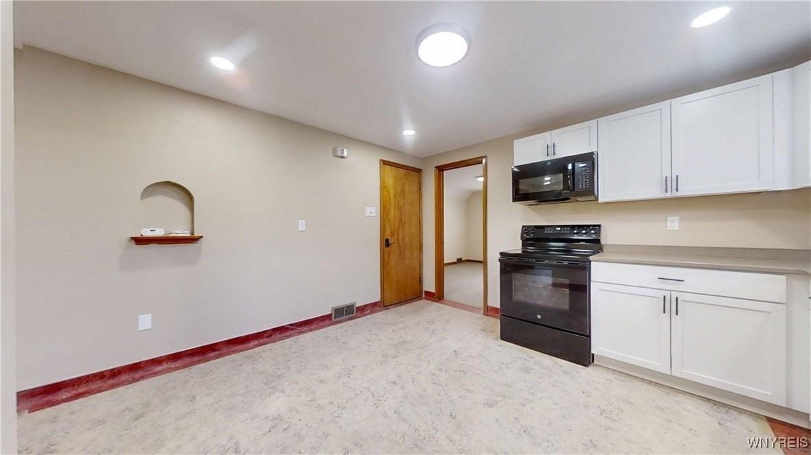 532 16th Street #2UPPER - Photo 7 of 20