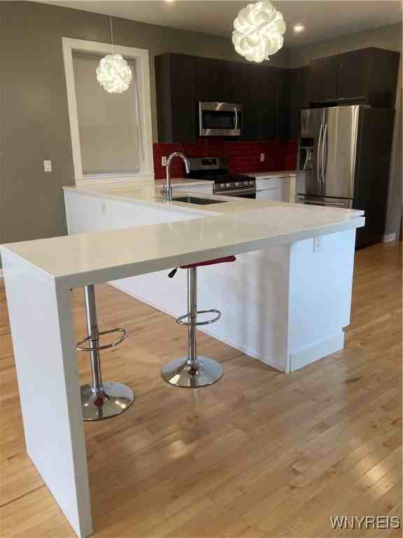 62 Tracy St - Photo 4 of 20