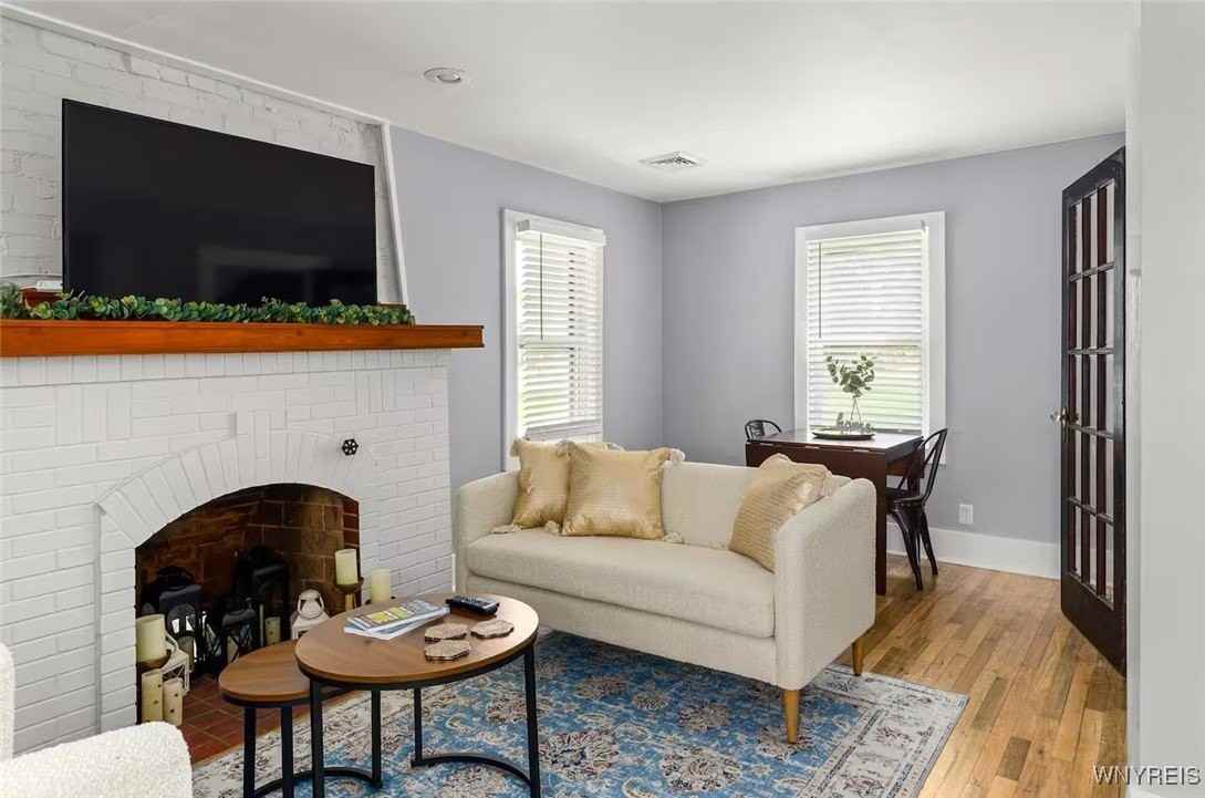 528 Ward Rd - Photo 5 of 31