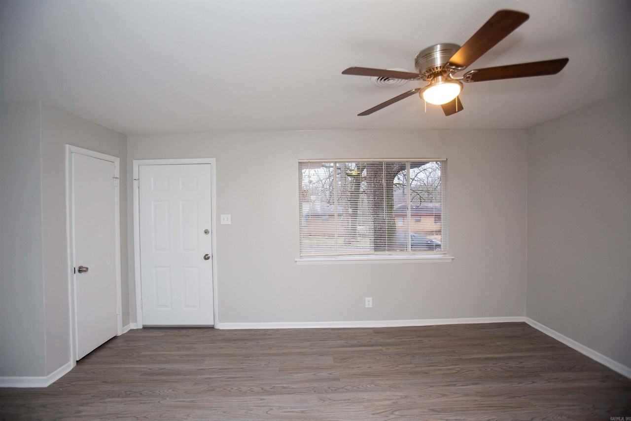 18 Michaels St - Photo 3 of 15