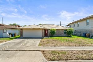 featured image of 11109 Mulholland Dr