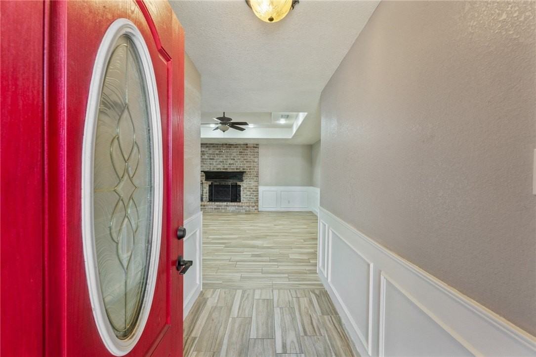 11109 Mulholland Dr - Photo 2 of 14