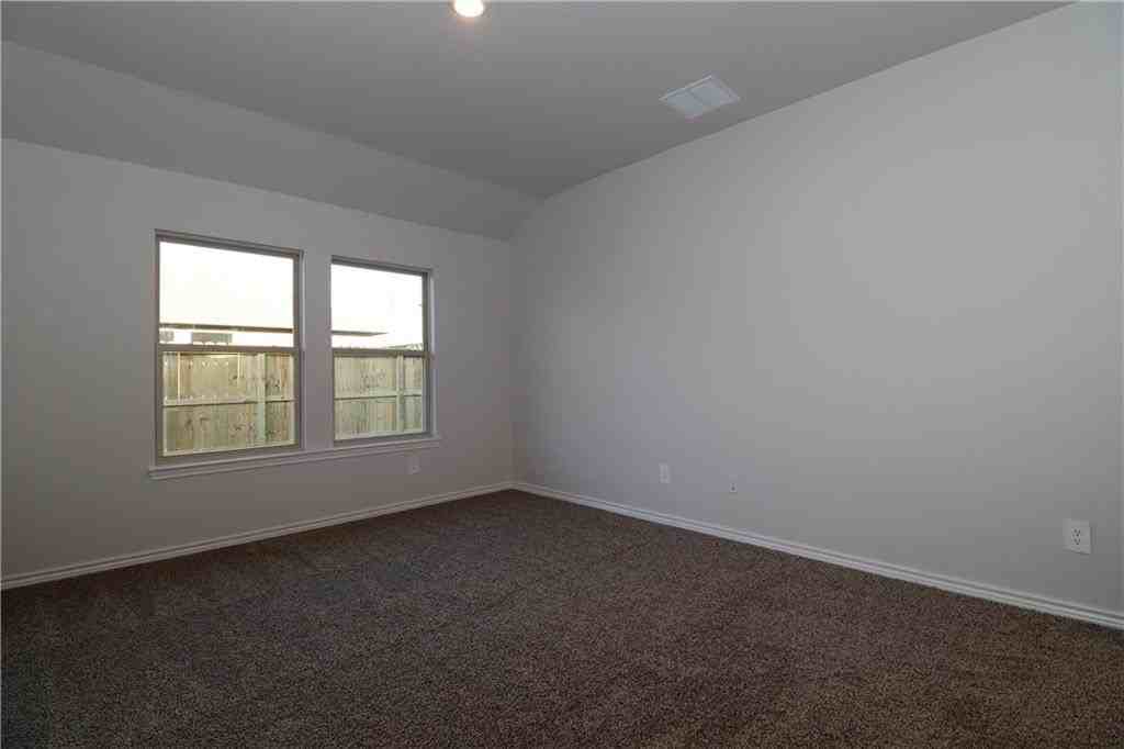 1930 Kentucky Derby Drive - Photo 6 of 15