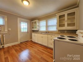 featured image of 816 S Ridge Ave Apt A #A