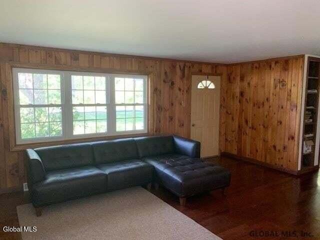 650 Rock City Rd - Photo 6 of 14