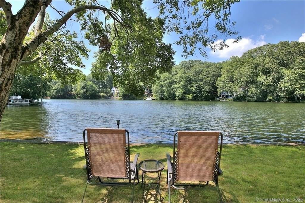 151 Sasapequan Rd - Photo 2 of 25