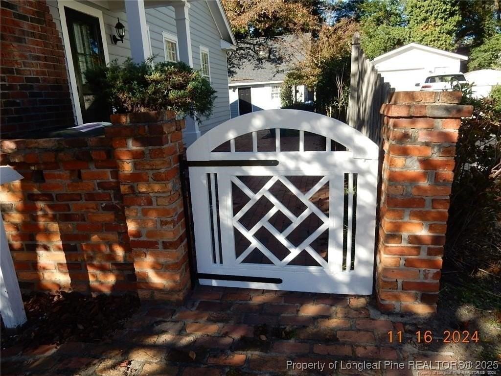 708 Rush Rd - Photo 3 of 17