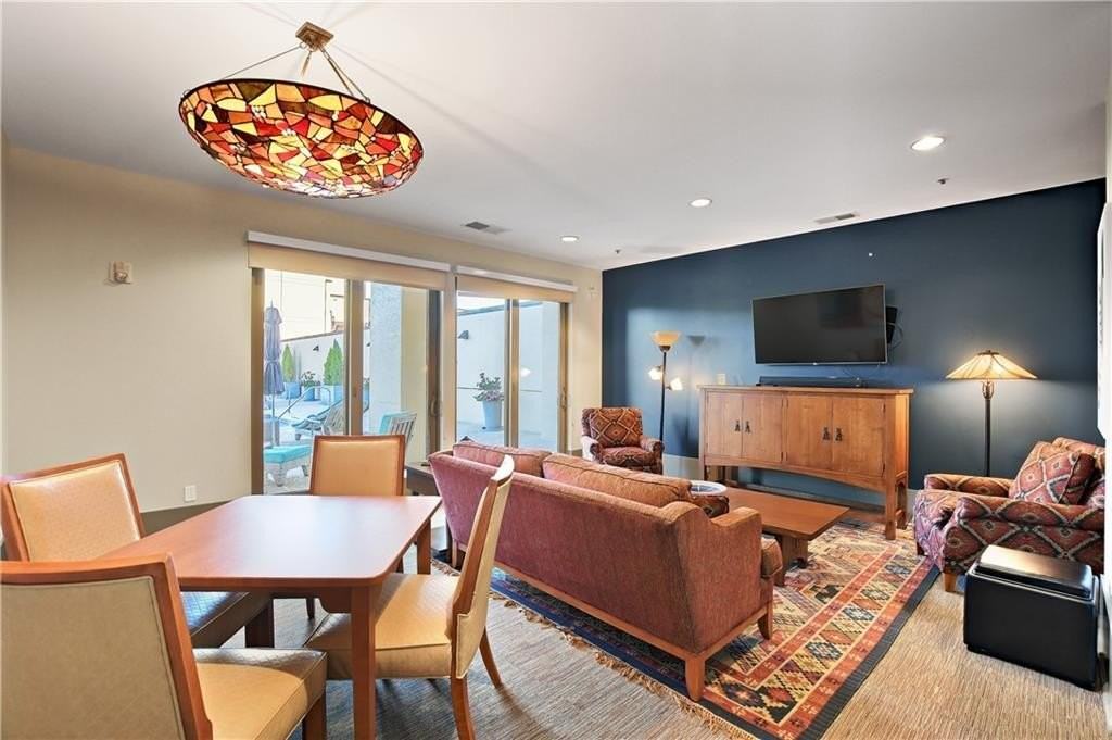 201 W Ponce De Leon Ave #515 - Photo 3 of 11