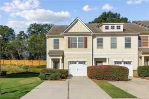 featured image of 6210 Elmshorn Way