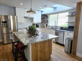 featured image of 1 Ashley Ct