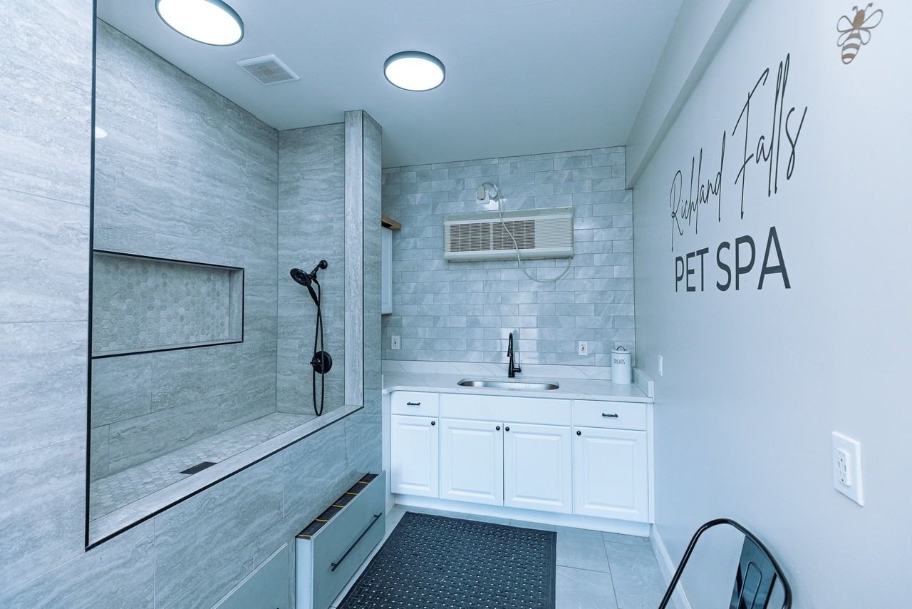 Richland Falls - Photo 5 of 50