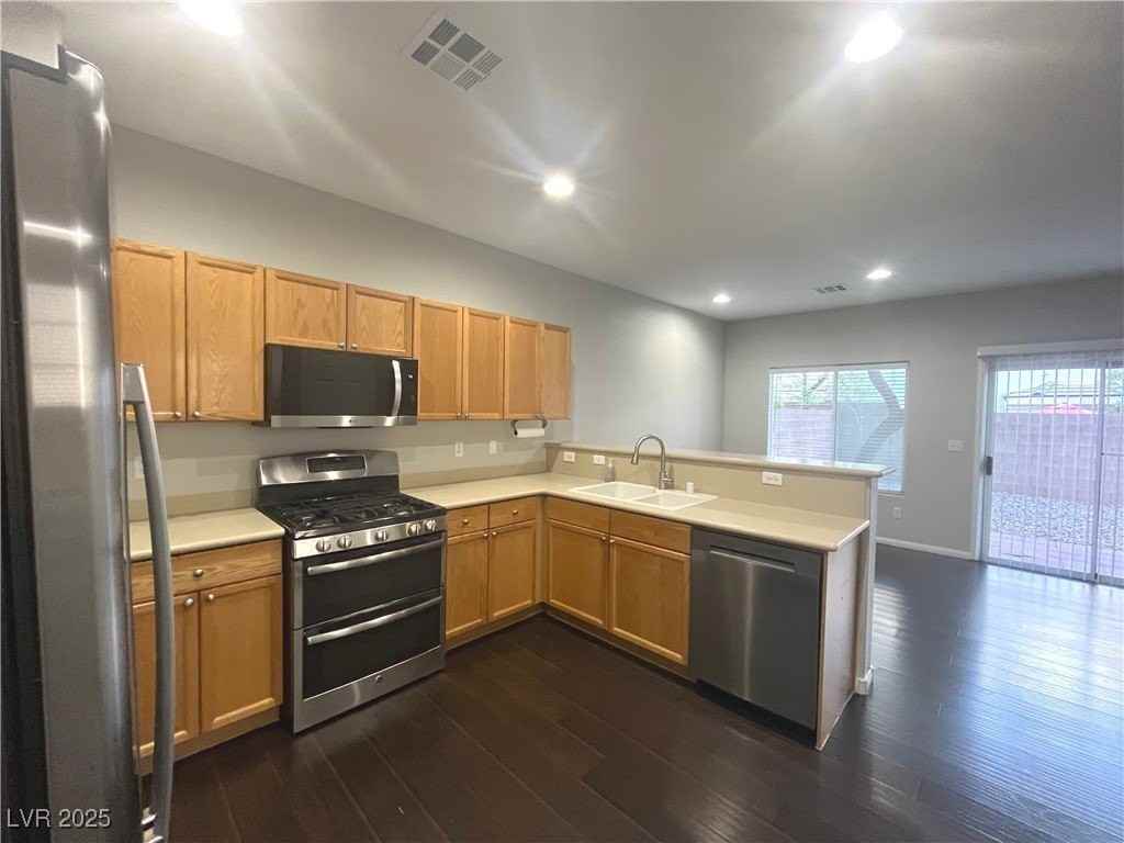 231 Spectacular St - Photo 5 of 50