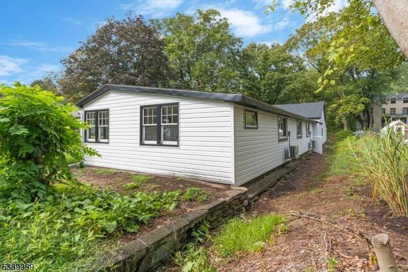 68-A Trenton Ave - Photo 3 of 24