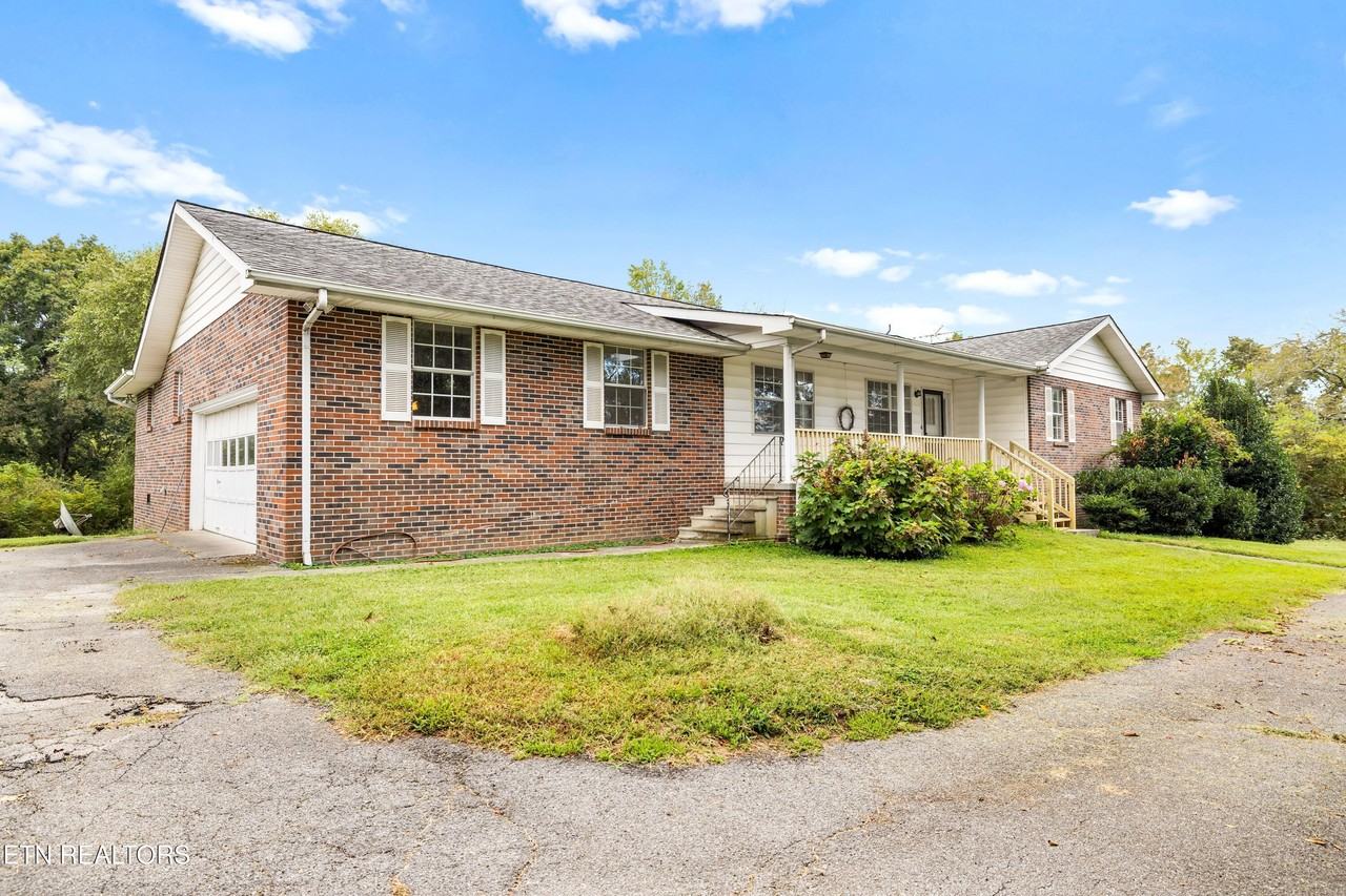 804 Chilhowee View Rd - Photo 3 of 38