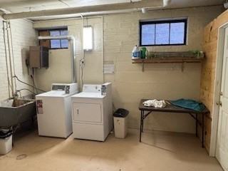 2104 University Ave - Photo 7 of 50