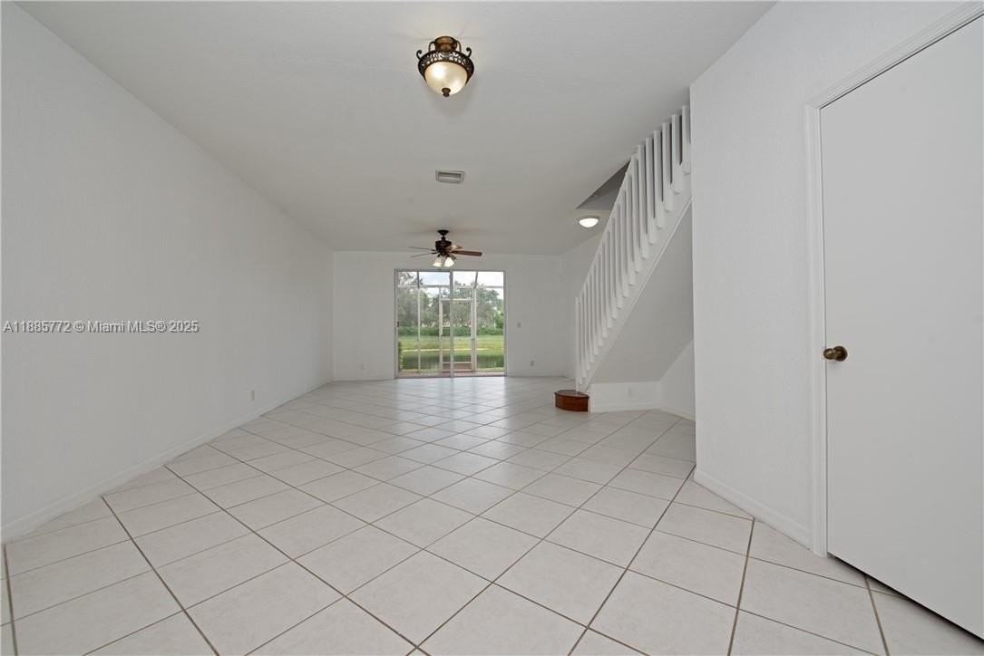 2470 Cordoba Bnd #2470 - Photo 4 of 26