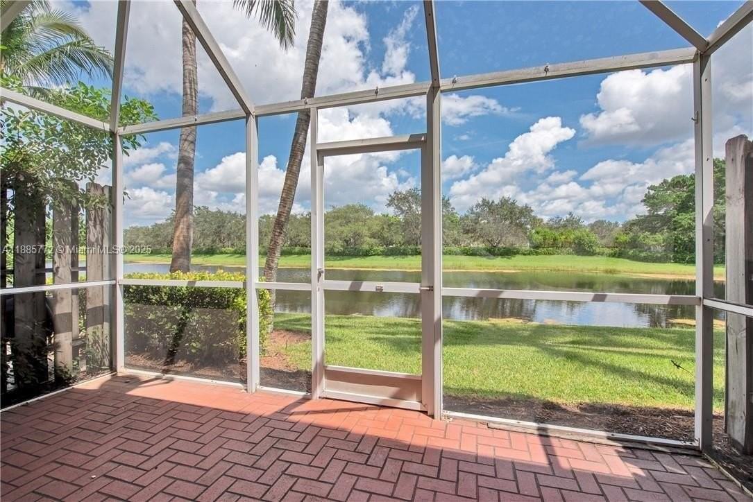 2470 Cordoba Bnd #2470 - Photo 7 of 26