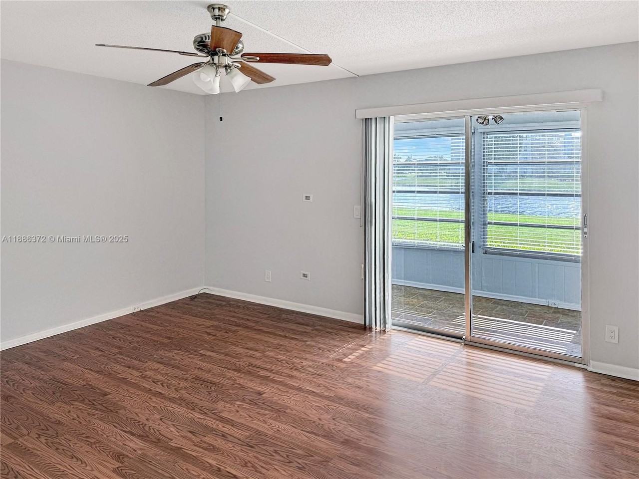 1072 Cornwall D #1072 - Photo 6 of 24