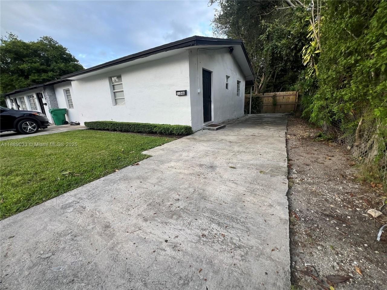 3102 Sw 10th St #3104A - Photo 5 of 15