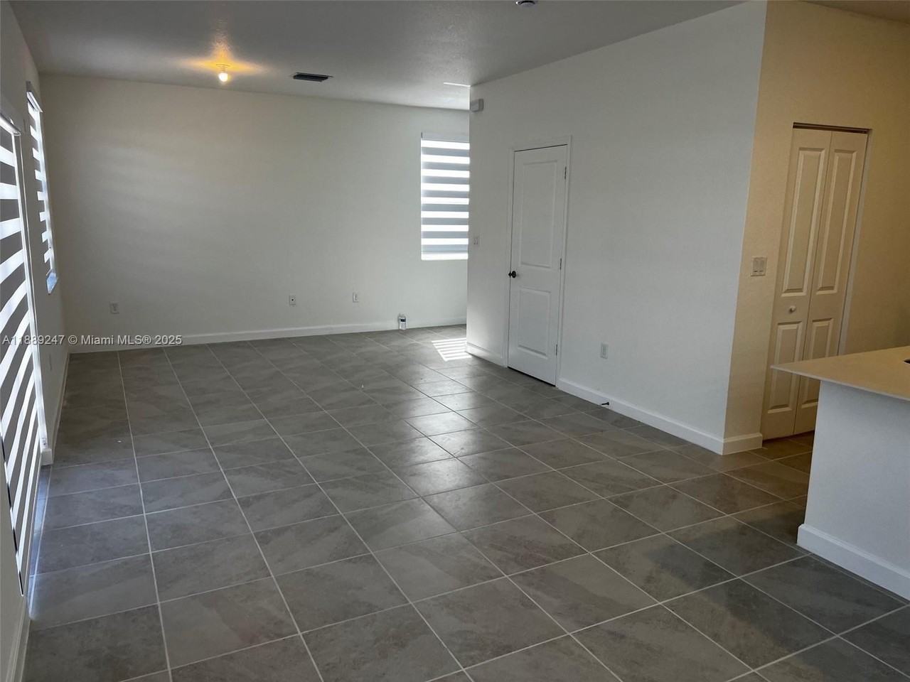 2651 Se 24th Dr - Photo 5 of 40