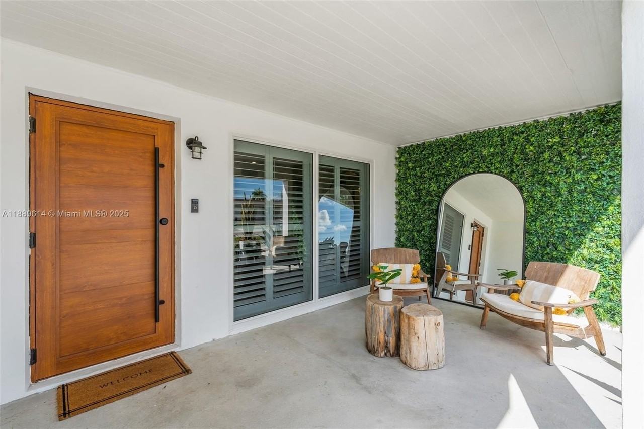 10971 Sw 177th St - Photo 4 of 14