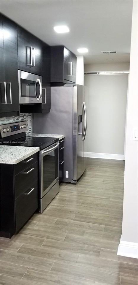 9603 Sw 138th Ave #TA2R - Photo 4 of 23