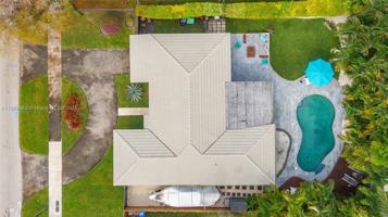 featured image of 425 Ne 114th St