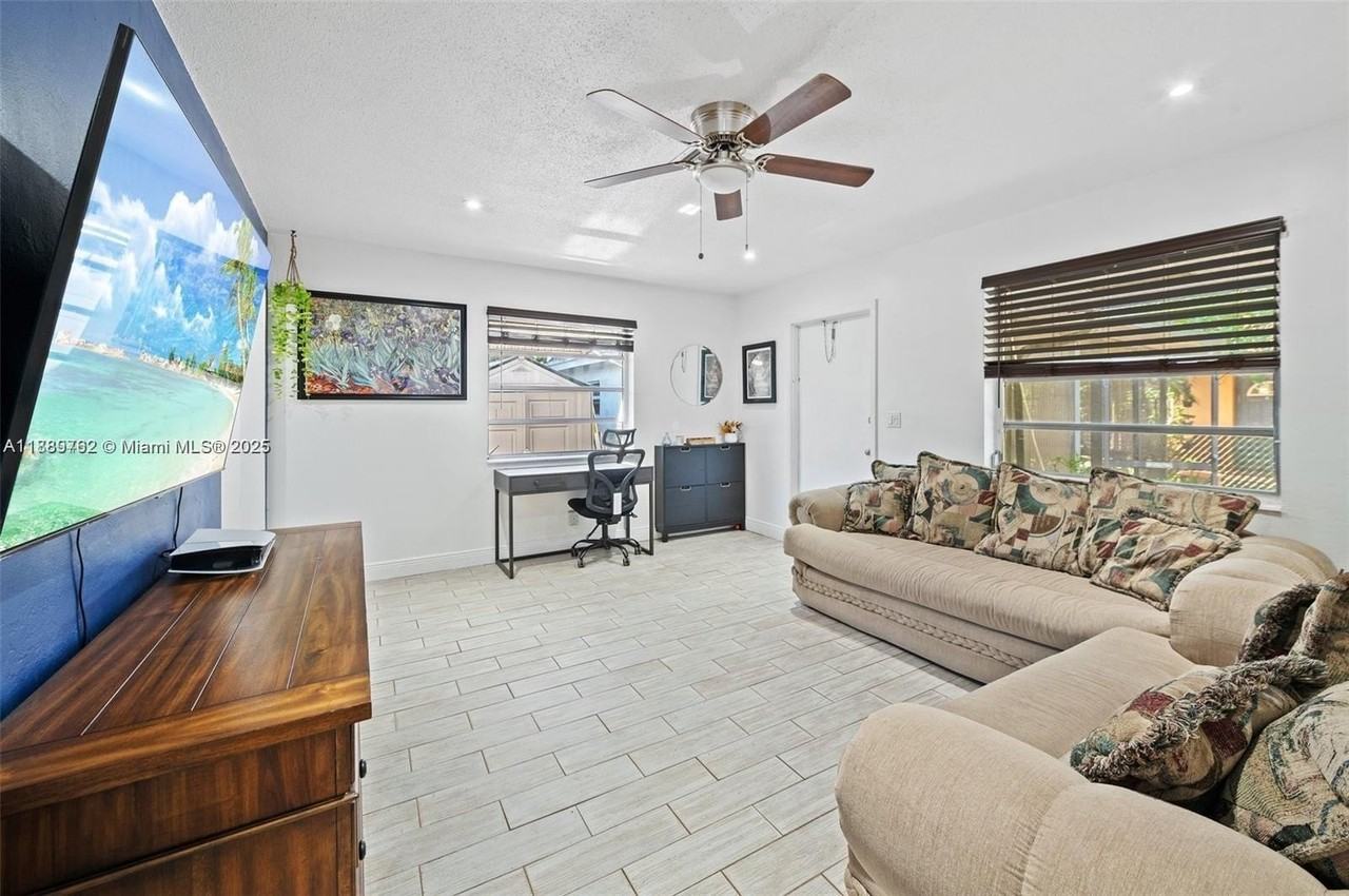 5120 Southwest 26th Avenue #1-2 - Photo 3 of 15