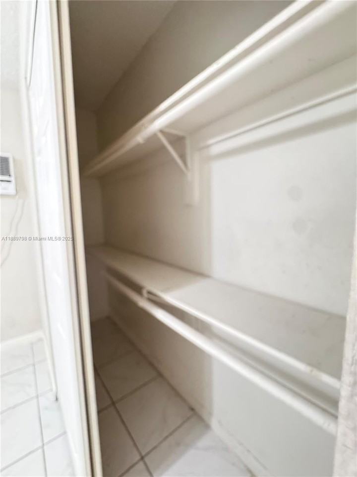 2150 Madison St #20 - Photo 5 of 9