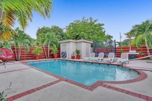 208 Sw 2nd Ave - Photo 1 of 1