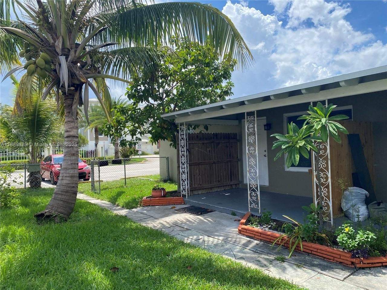 2215 Adams St #1 - Photo 2 of 23