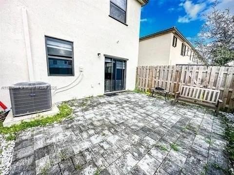 12744 Sw 230th St #12744 - Photo 4 of 25