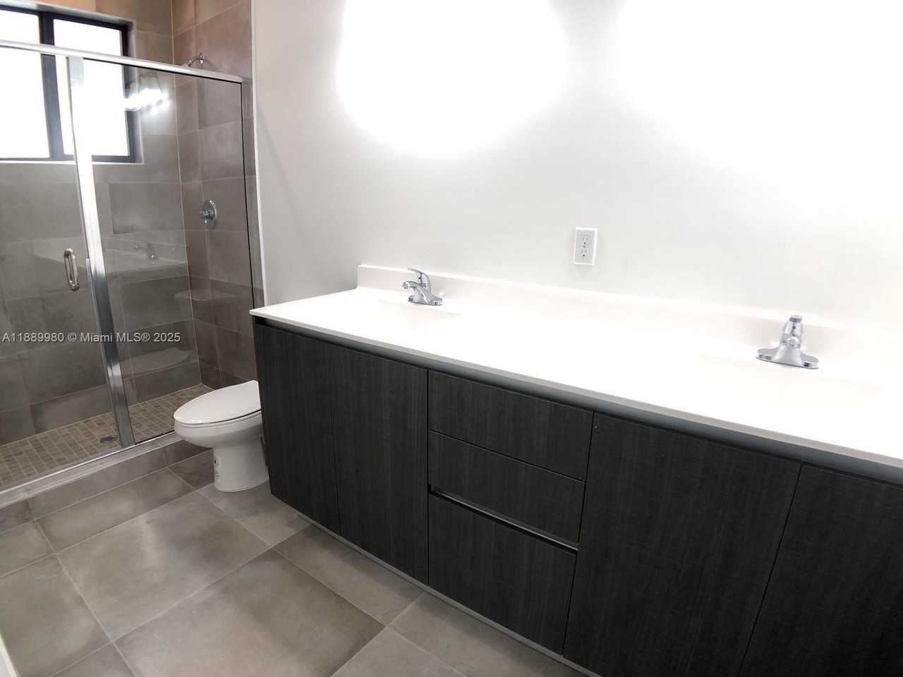 497 Sw 91st Ct #497 - Photo 3 of 8