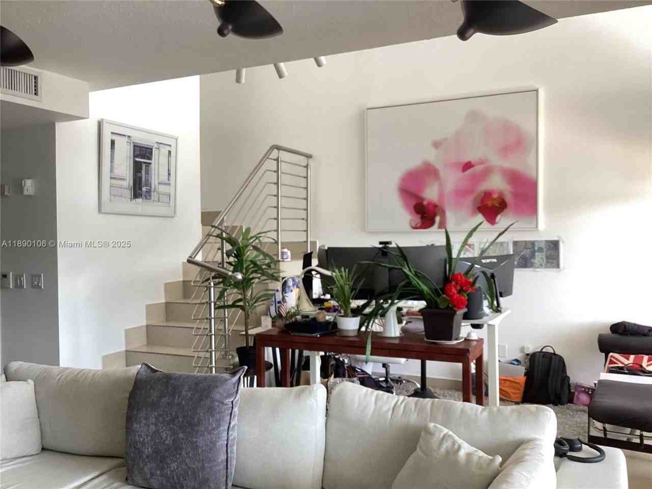 460 Poinciana Dr #1610 - Photo 5 of 28