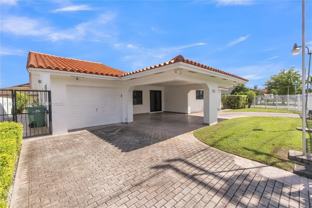 631 Sw 102nd Ave - Photo 1 of 1