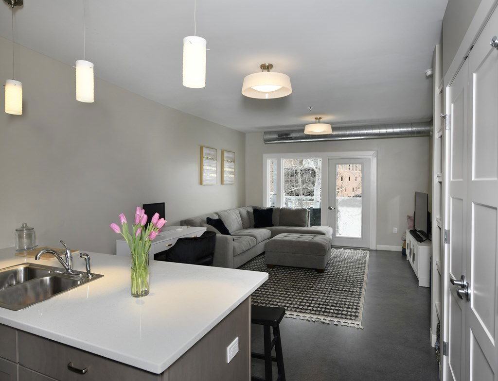 155 Garland St #325 - Photo 2 of 8