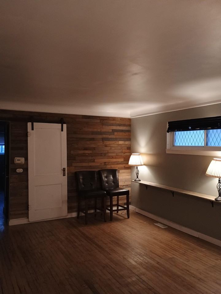 Hollywood Ave - Photo 4 of 6