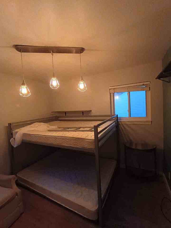 Hollywood Ave - Photo 6 of 6