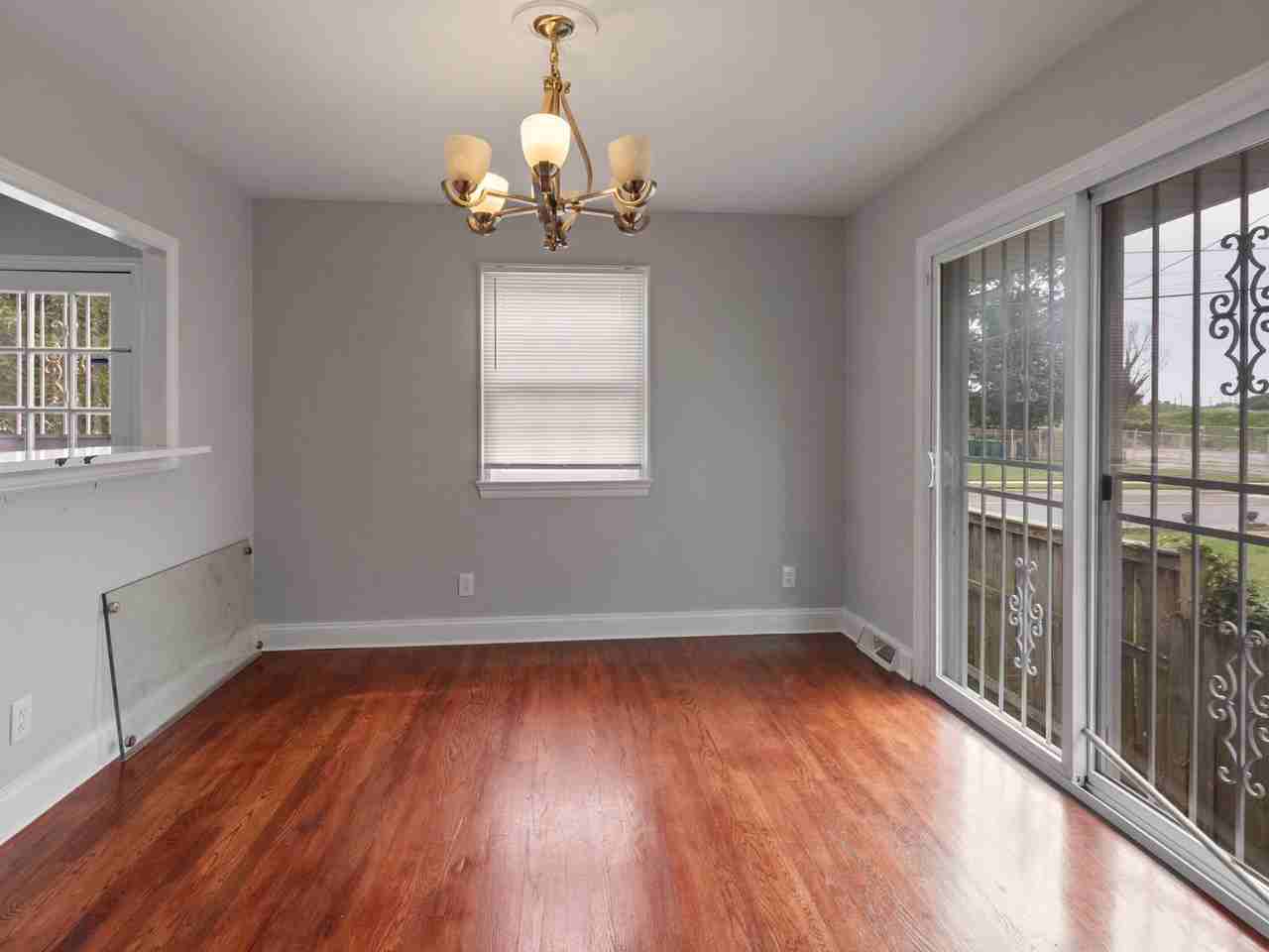 Porter Ave - Photo 2 of 10