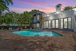 featured image of 1624 Granada Boulevard