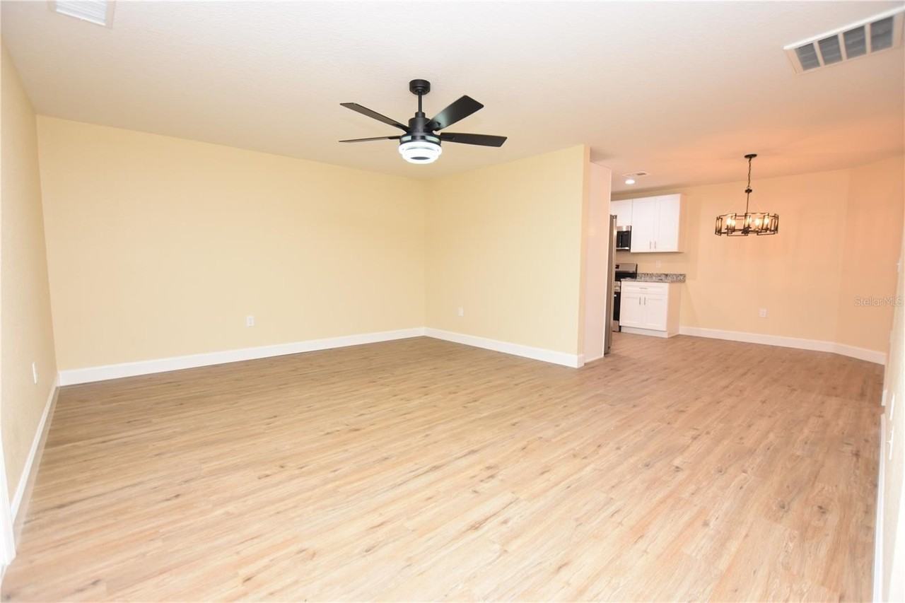 1111 Mercury Dr E #D - Photo 4 of 25