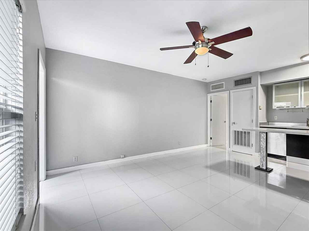 1503 Ne 4th Ct #2A - Photo 2 of 8