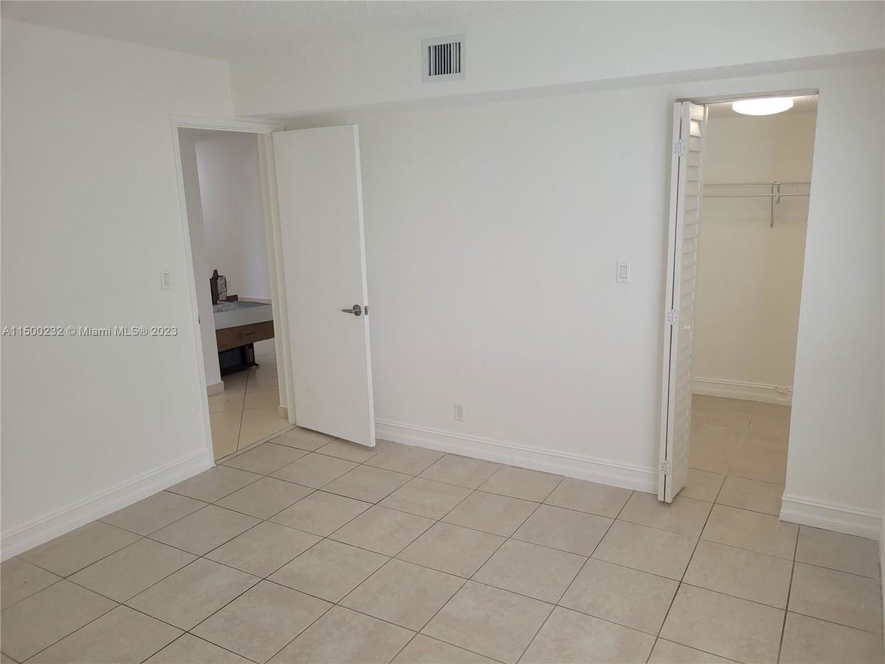 5911 Ne 18th Ave #3A - Photo 6 of 8