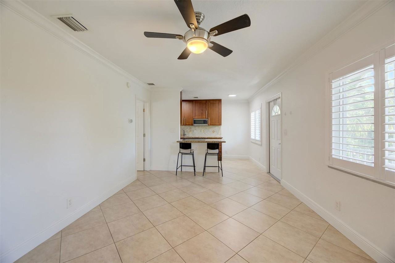 1311 Ne 18th St #103A - Photo 3 of 8